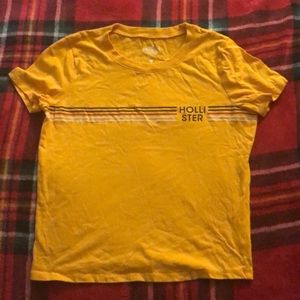 Hollister Graphic Tee